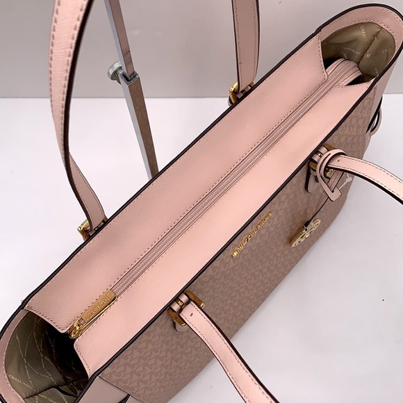 MICHAEL KORS GILLY LARGE DRAWSTRING TRAVEL TOTE BALLET SIGNATURE COLOR - Picture 7 of 14